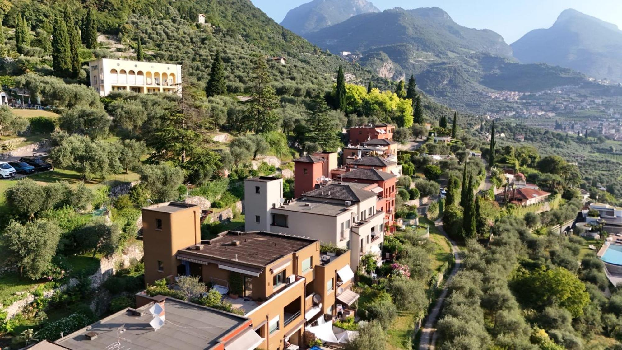 Casa Sara With Swimming Pool Leilighet Riva del Garda Eksteriør bilde