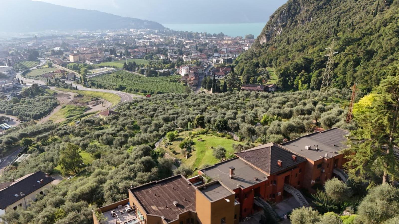 Casa Sara With Swimming Pool Leilighet Riva del Garda Eksteriør bilde
